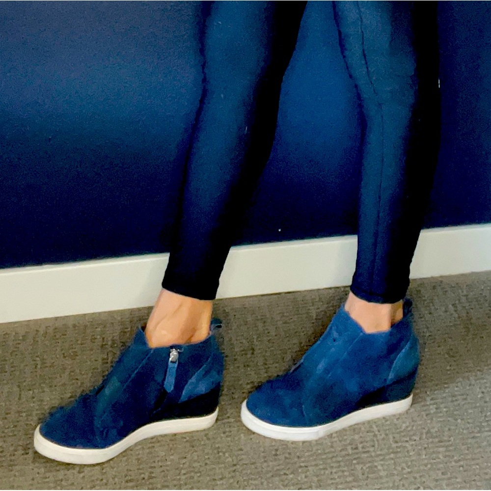 Platform suede zip booties